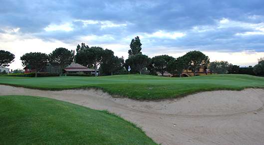 Golf holiday review of Golf Club Peralada 18th hole, Costa Blanca, Spain